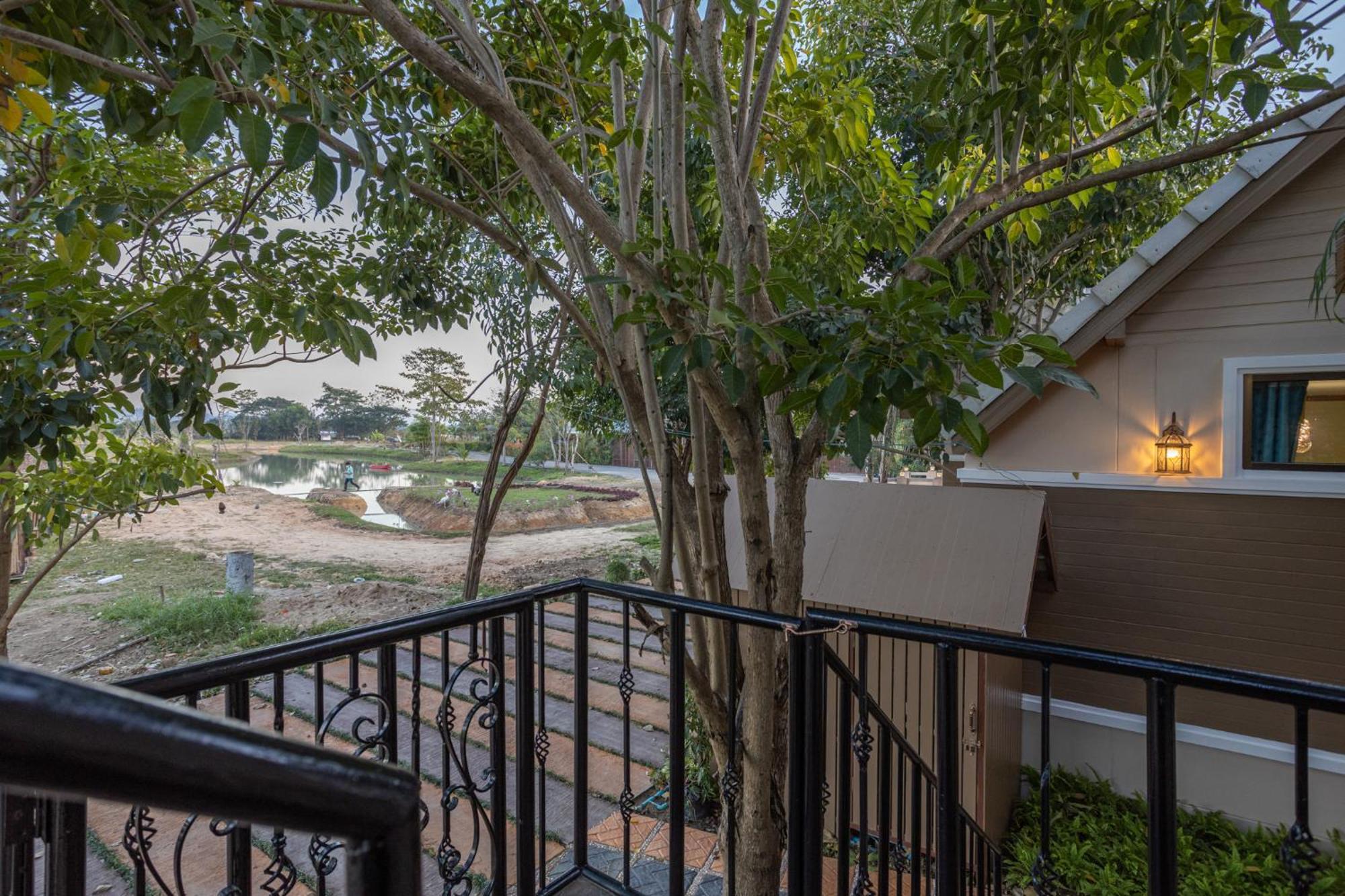Mana-An Lake Hill Resort มานาอันเลคฮิลล์รีสอร์ต شيانغ ماي المظهر الخارجي الصورة
